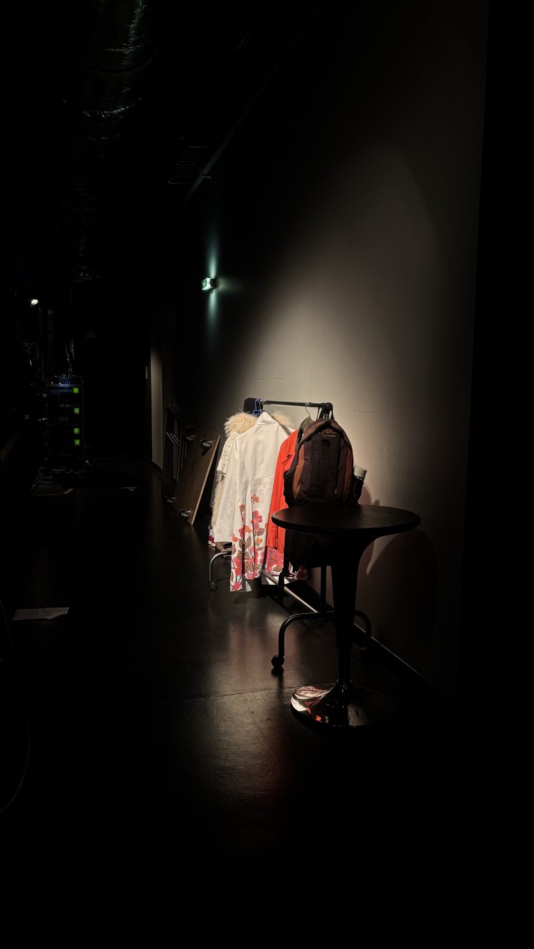 Clap De Fin pour Brèves De Trottoir